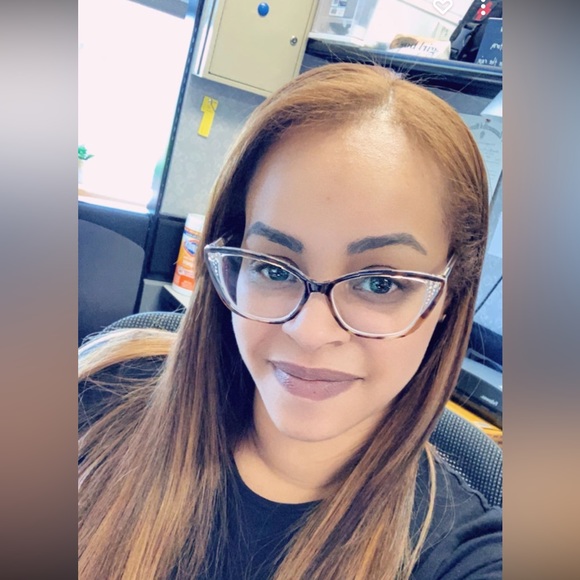 Meet your Posher, Aixa - Picture 1 of 1